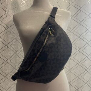 Stylish Black Crossbody Bag